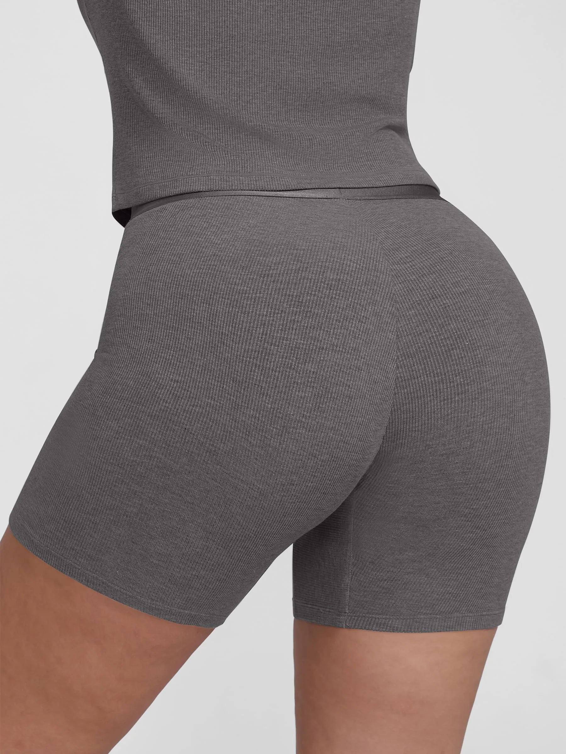 Comfortable Stretchy Mid-Waist Boxer Shorts