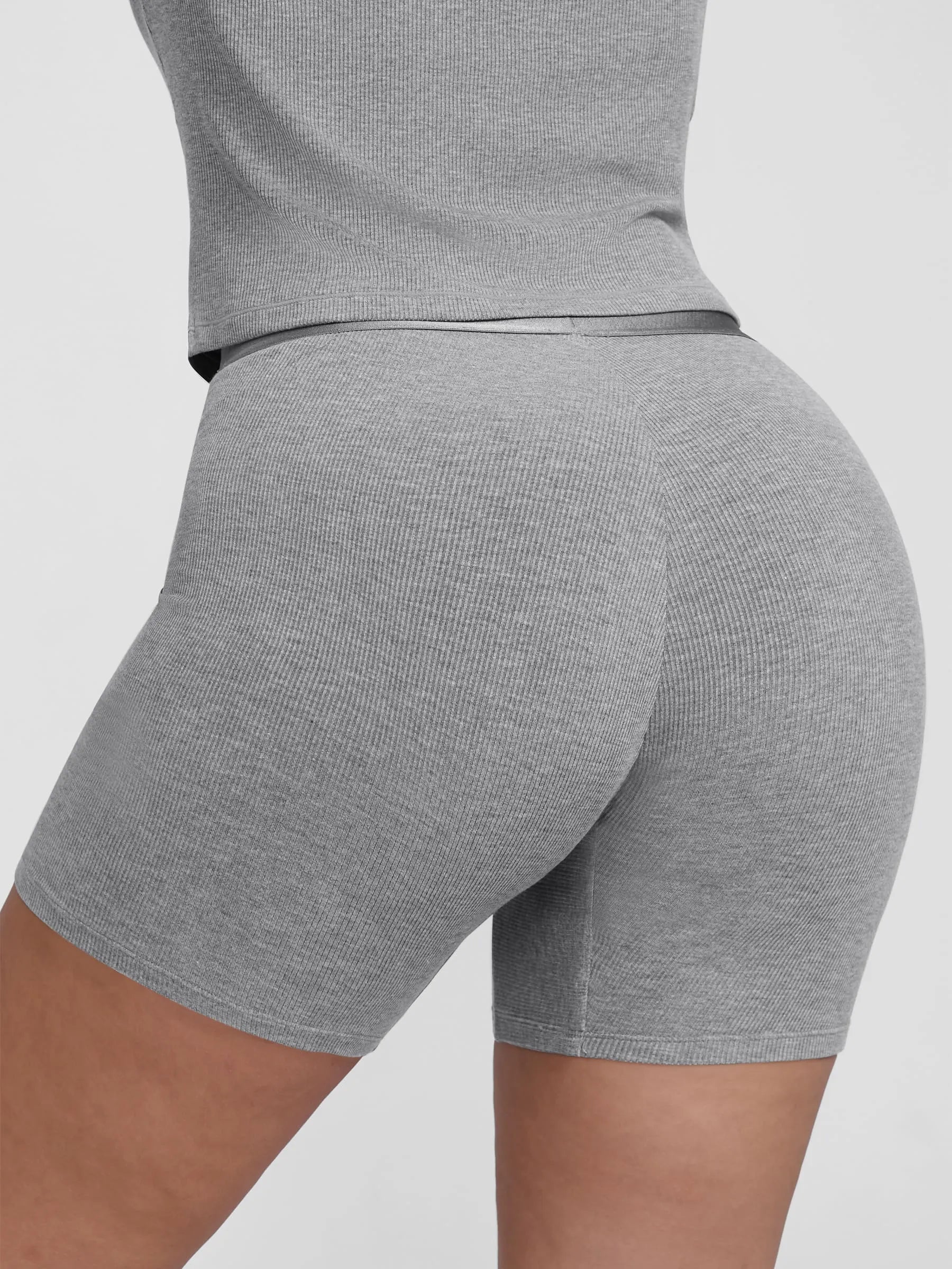 Comfortable Stretchy Mid-Waist Boxer Shorts